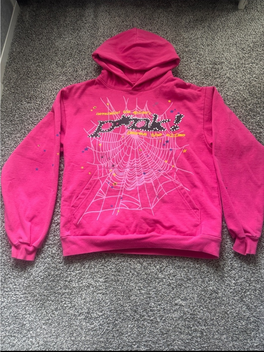 Sp5der 
-Perfect condition 
-Size Medium
-Puff print/letters